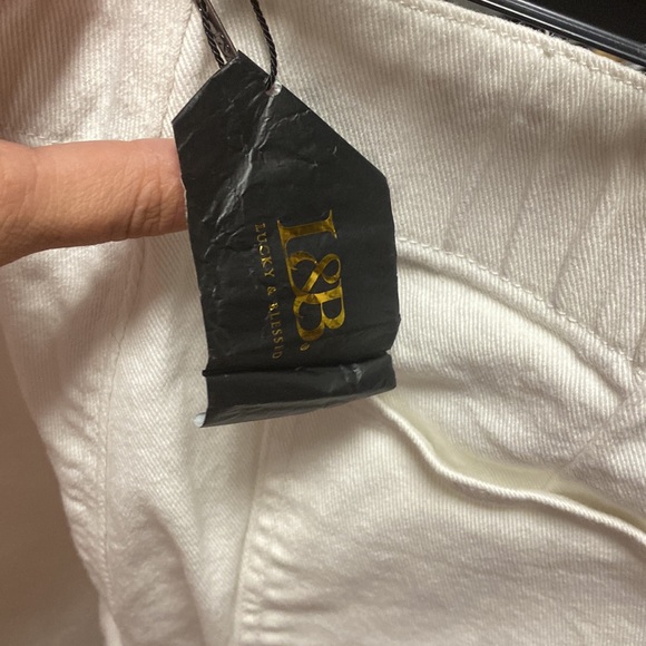 NWT Lucky and Blessed White Flare Stretch Jeans XL - Picture 5 of 7